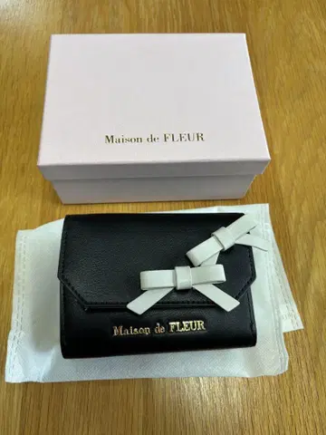 Maison de FLEUR 쁘띠 리본 지갑