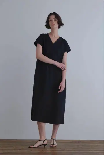 [ LE PHIL ] 하이 스트레치 폰치 원피스 퍼플 1