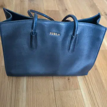 FURLA 네이비 토트백