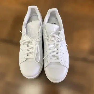 Stan Smith 화이트 스니커즈