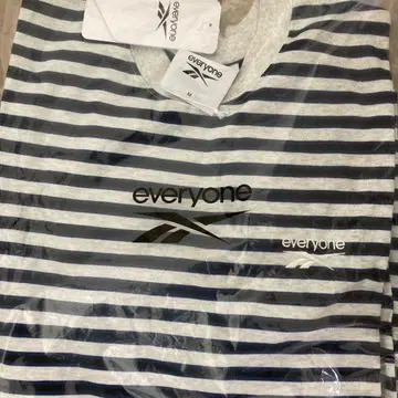 REEBOK everyone CLASSIC BORDER 롱티 M 사이즈