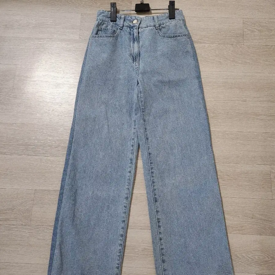◆as if calie◆ DENIM WASHING CARGO PANTS CA25APT004WHF DENIM WASHING CARGO PANTS - 에즈이프캘리(asifCALIE)