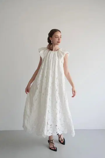Acka. flower lace drape one-piece