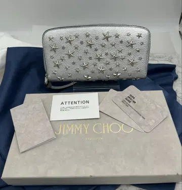 JIMMY CHOO 지미추 라운드 지퍼 장지갑 스터드 새상품급
