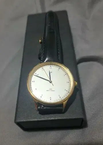About Vintage 어바웃빈티지 1969 새상품급 골드 가죽