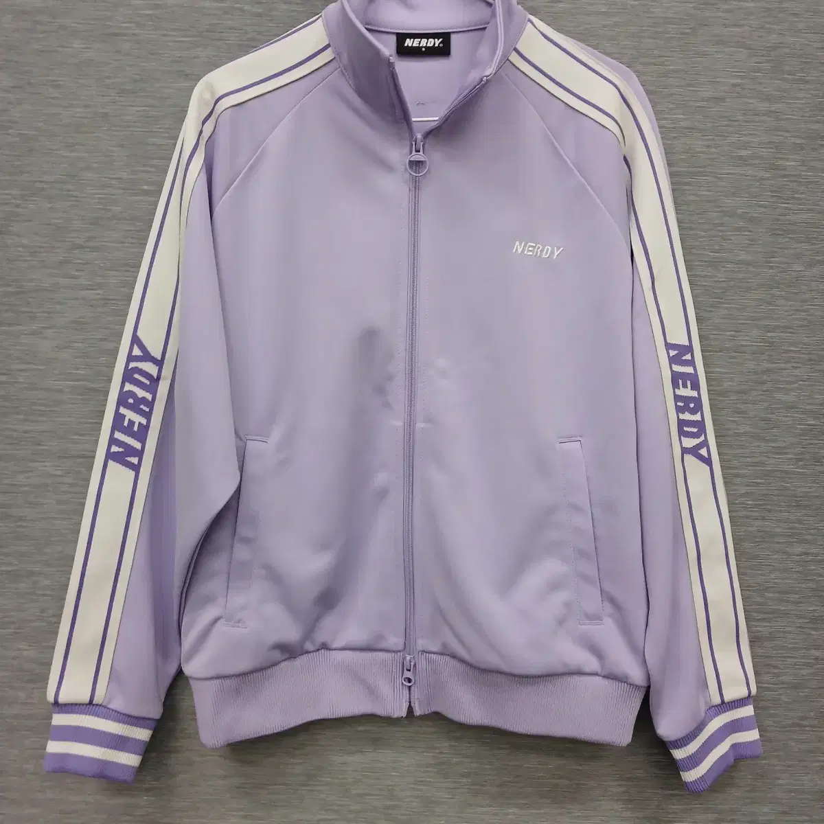 ☆NERDY☆ NY Track Top Blue NERDY Ribbon Track Top Light Blue – SeoulSeoul