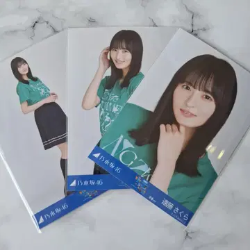 노기자카46 엔도 사쿠라 미야기 티셔츠 컴프 브로마이드