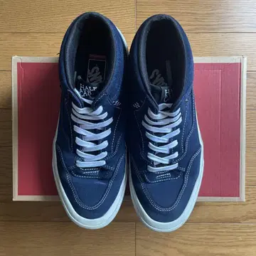 Palace x Vans 콜라보 하프캡 고어텍스 네이비