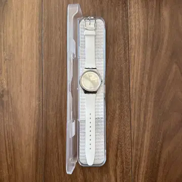 Swatch SYXS108 아날로그 손목시계 화이트