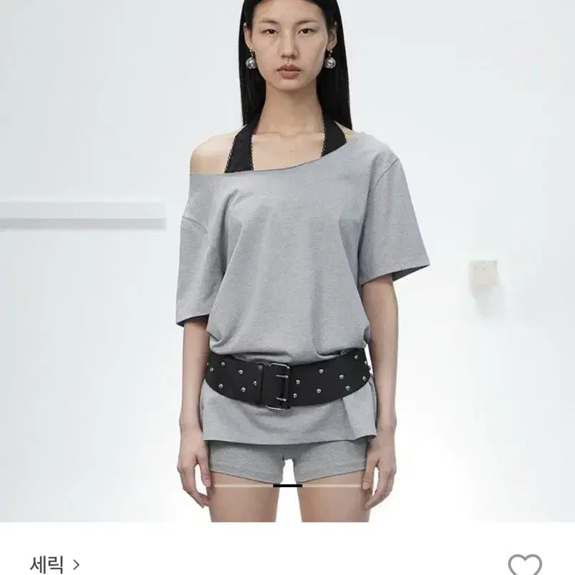 ★CERRIC★ONE SHOULDER LOOSE TOP★1880★White★韓国★大人気 Cerric one shoulder loose top Cerric one-shoulder lew top on