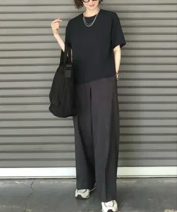 미사용 새상품 감동 와이드 팬츠 L 블랙