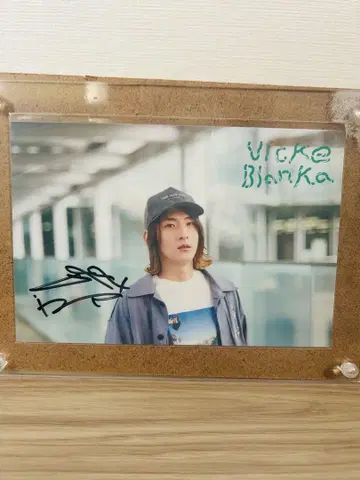 Vicke Blanka 친필 사인 포토 카드