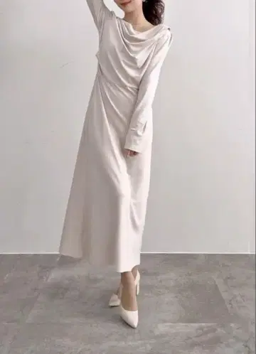 CENEA 세네아 드레이프 세미 플레어 원피스 [페티 스커트 세트]