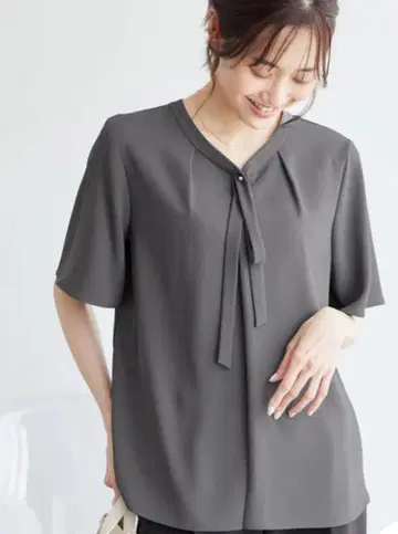 로페피크닉 보타이 블라우스 36