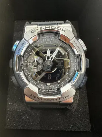 컨디션 최상 G-SHOCK GM-110AJF CASIO