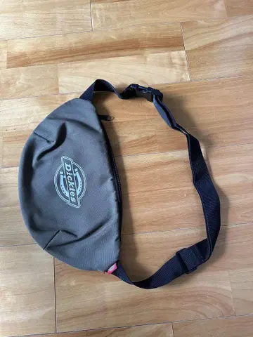 Dickies 바디백 올리브 그린 약 40cm