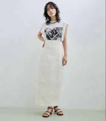 Jane Smith 슬리브리스