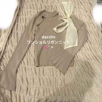 dazzlin 원숄더 리본 니트 탑