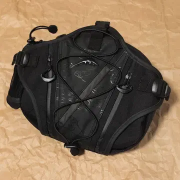 쿠시타니 힙색 K-3586B 블랙 아웃 한정판 모델