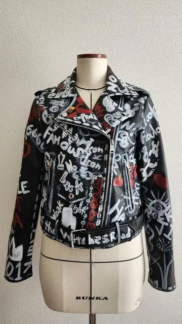 ZARA 가죽 자켓 손그림 리메이크 단 하나뿐인 아트 자켓 크루엘라