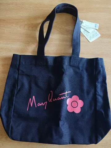 Mary Quant 플라워 로고 토트백