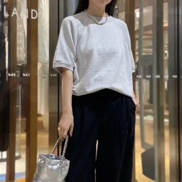 갤러리 비 스빈 우라케 크루넥 풀오버 맨투맨 그레이