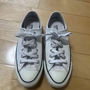 CONVERSE REACT 화이트 스니커즈 24.5cm