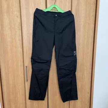 MOUNTAIN HARD WEAR 블랙 레인 팬츠