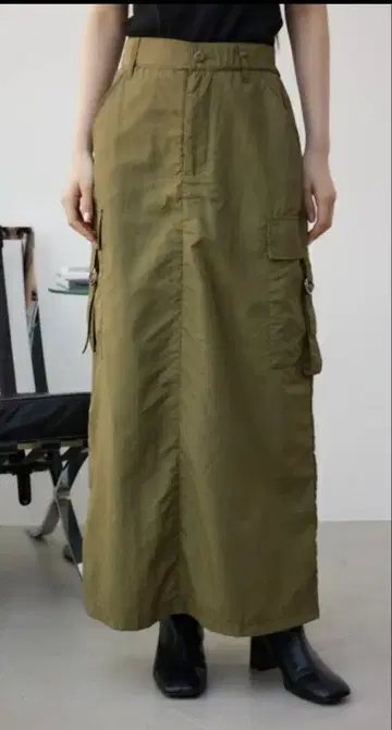 아즈 바이 마우지 카고 스커트 카키 S 사이즈