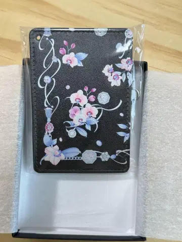 레오나르 새상품 패스 케이스