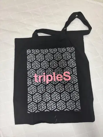 triples 토트백 트에스