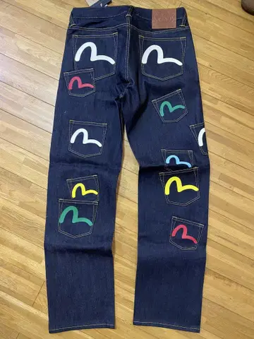 새상품 EVISU 메니 포켓 데님 청바지