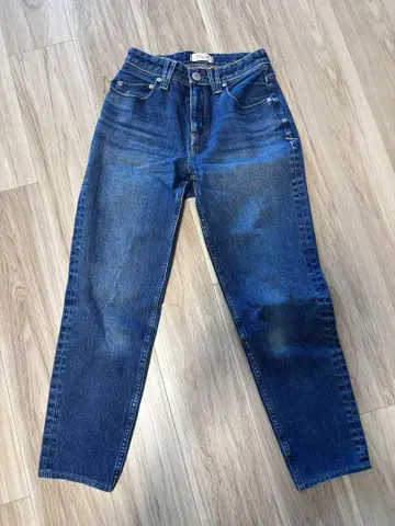 YANUK 다크 블루 스트레이트 데님