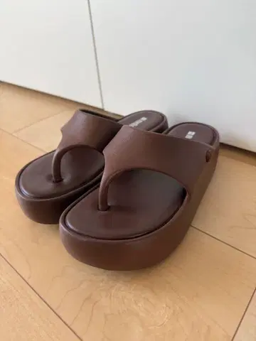 [ melissa 멜리사 ] Free Platform Thong Ad