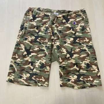 Champion 카모 패턴 숏팬츠 L 사이즈