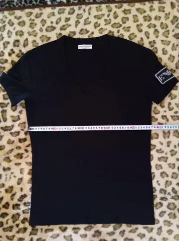 EMPORIO ARMANI V넥 티셔츠