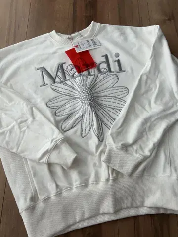 Mardi Mercredi 꽃무늬 자수 니트 맨투맨