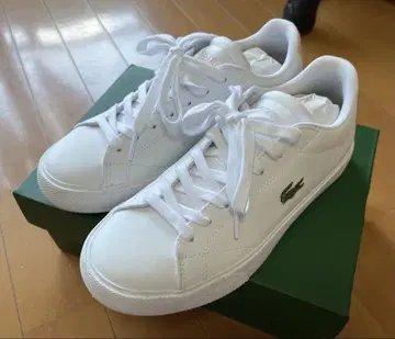 LACOSTE 화이트 스니커즈 49CFA0037 23.5cm