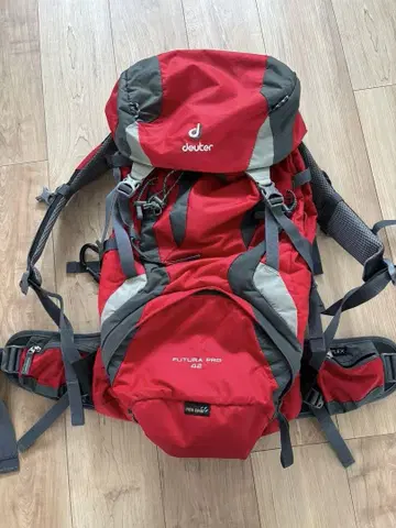 Deuter Futura Pro 42 백팩