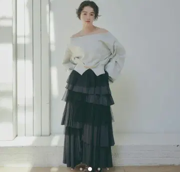 notre emor random hem tulle skirt