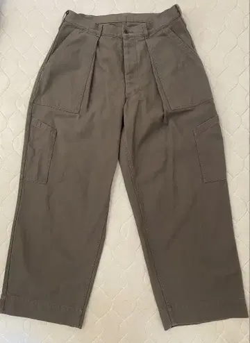 A.PRESSE USAF Hemmed Bottoms