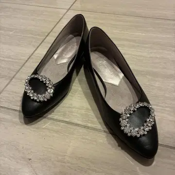 크리스탈 장식 블랙 플랫슈즈 22.5 cm