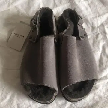 Bosabo 무스탕 샌들