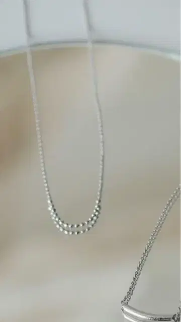 북유럽 생활 도구점, 맨살에 반짝임을 더하는 실버 목걸이 drop