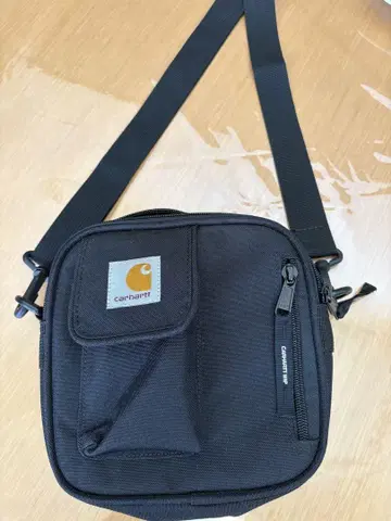Carhartt 블랙 숄더백