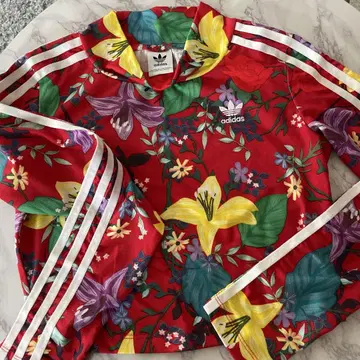 미사용 새상품 아디다스 오리지널 adidas 꽃무늬 저지