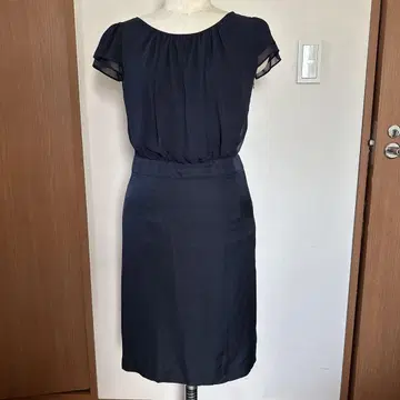ANAYI 아나이 네이비 반팔 무릎 기장 원피스