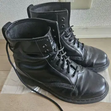 닥터마틴 26.5cm 27.0cm 올블랙 8홀