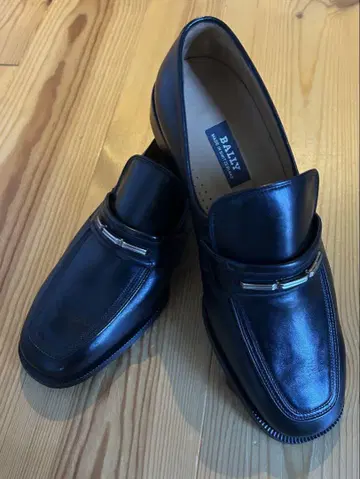 Bally 블랙 가죽 드레스 슈즈