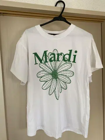 Mardi Mecredi 티셔츠 그린